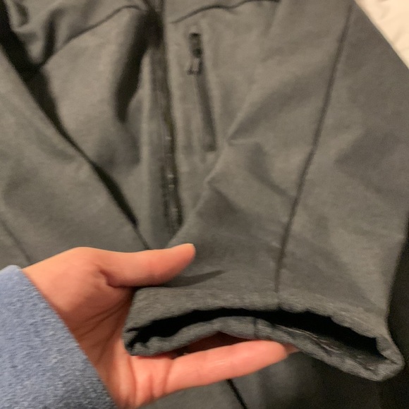 All in motion Jacket. - Picture 7 of 11